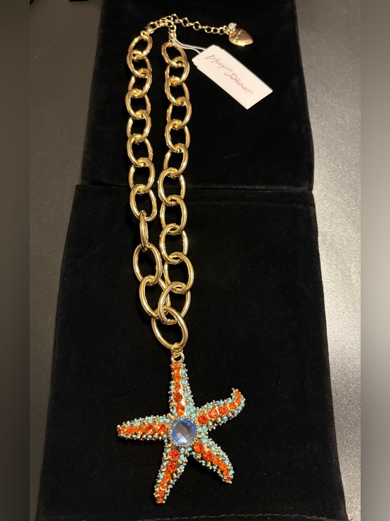 Betsey Johnson Jewelry - Betsey Johnson Starfish Short Pendant Necklace NWT
